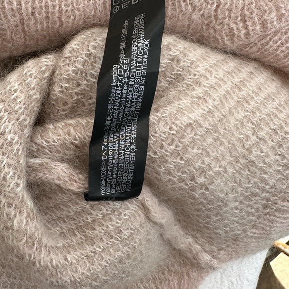 Zara Cozy Chevron Pattern Sweater - Cream and Brown #A - Picture 8 of 8